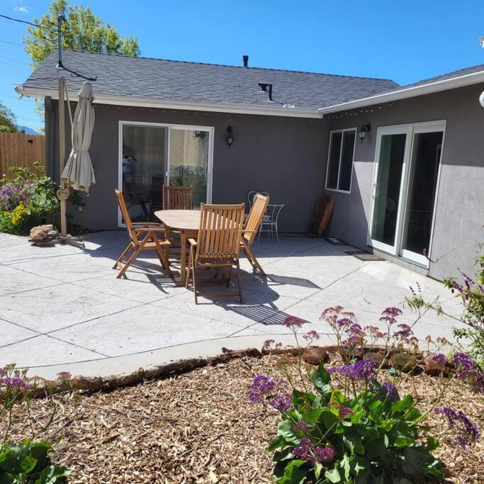 Bouganvilla 4-Bedroom, 2-Baths, Single Family House サウザンドオークス エクステリア 写真